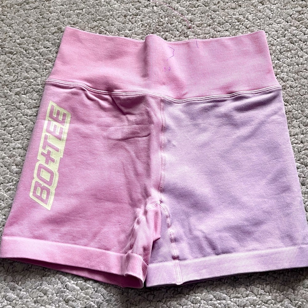Pastel Bo & Tee shorts (M)